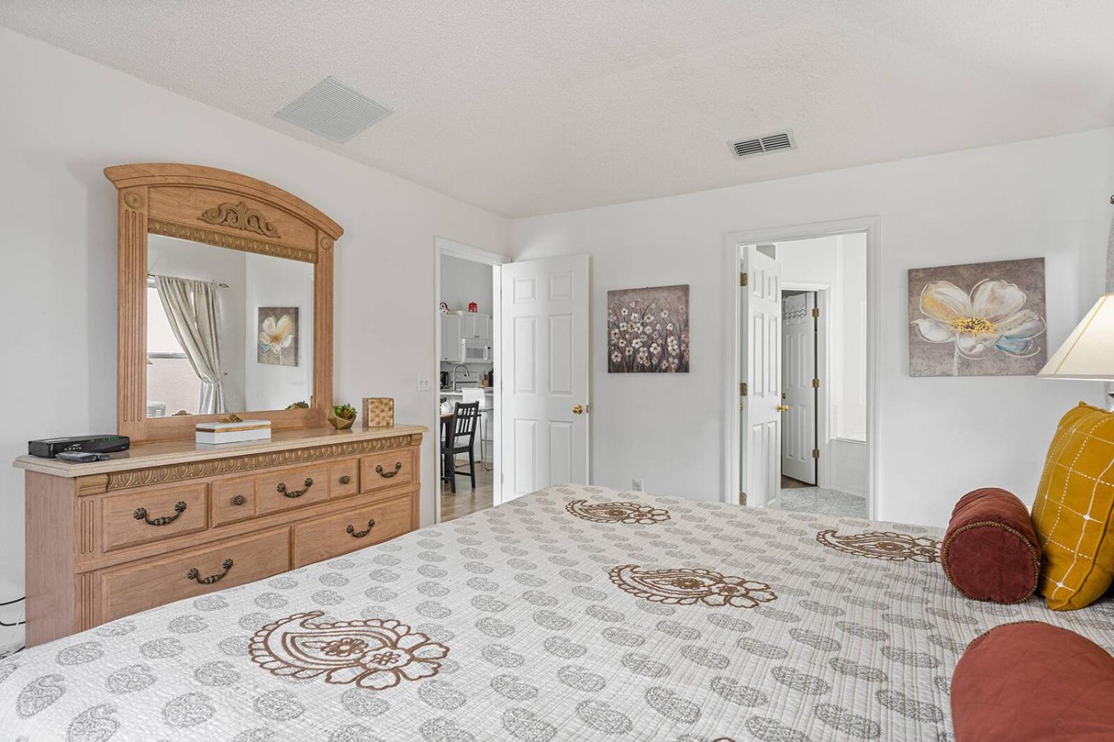 4 Bedroom No Carpet Just Remodeled Unit Sr1205 Kissimmee Eksteriør bilde
