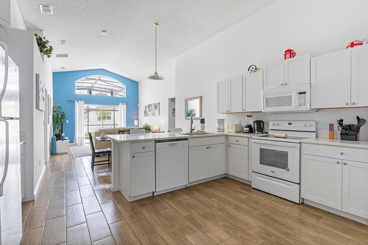 4 Bedroom No Carpet Just Remodeled Unit Sr1205 Kissimmee Eksteriør bilde