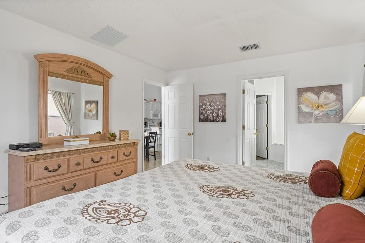 4 Bedroom No Carpet Just Remodeled Unit Sr1205 Kissimmee Eksteriør bilde